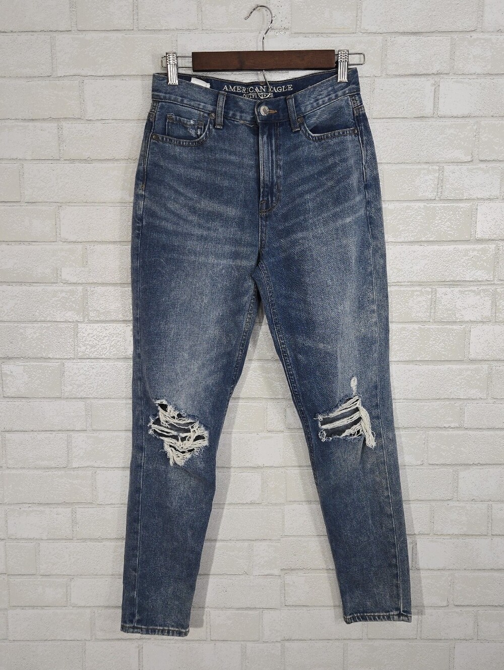 AEO mom‎ jeans